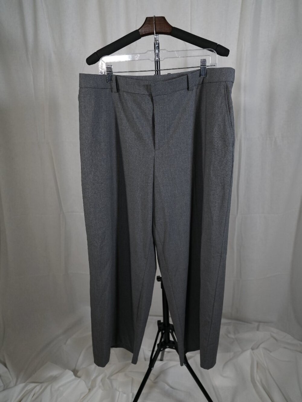 UNIQLO Gray Tailored Trouser Pants XXL Stretch Dress Pants Minimalist Workwear